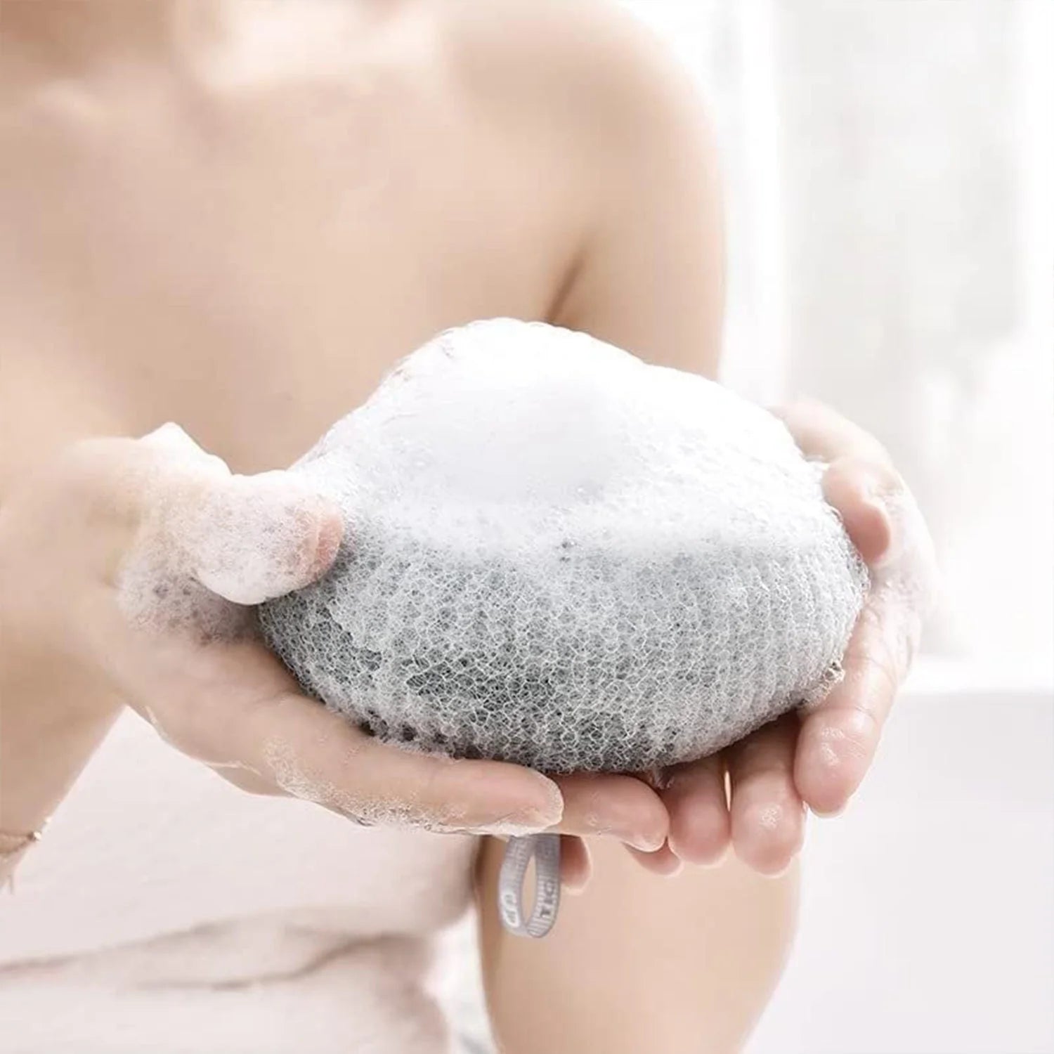 Super Soft Round Bath Sponge with Suction Cup